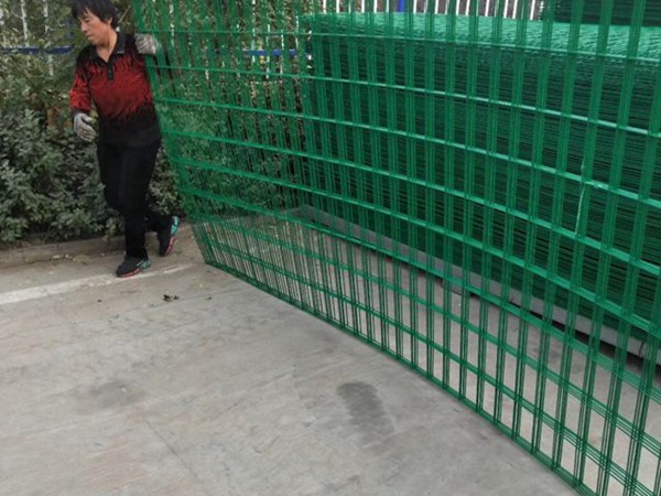 双边丝金属围网-05